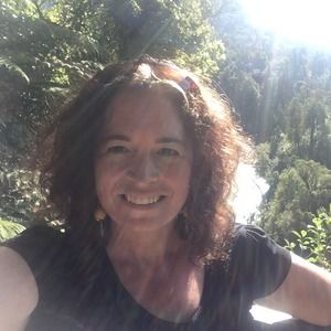 Meet your Posher, Kay